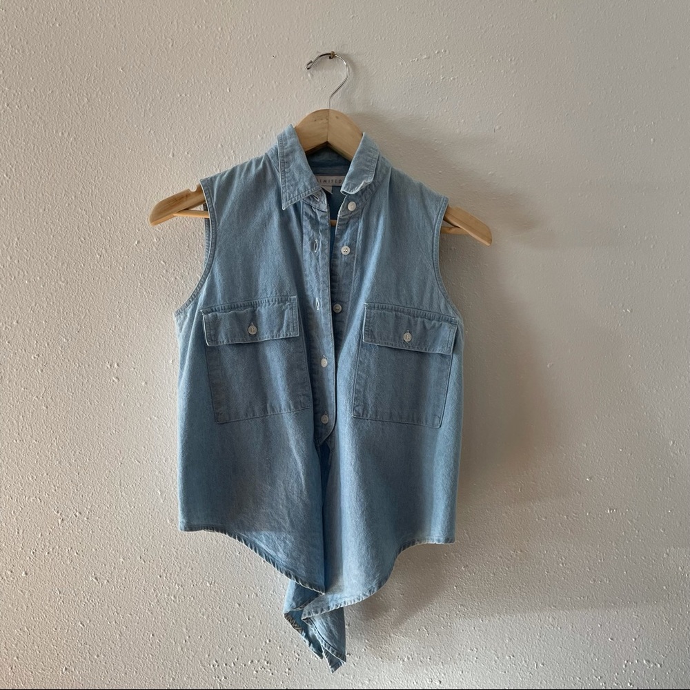 The Limited brand denim button down top (XS), great condition. Vintage.